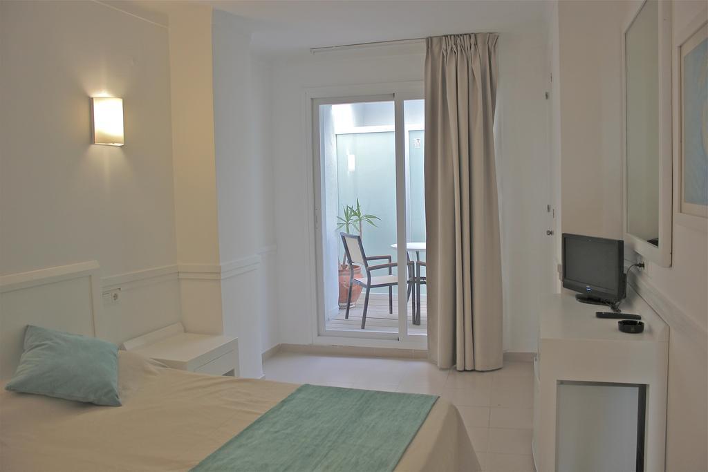 Hostal Brisa Marina Port de Alcudia  Exteriör bild