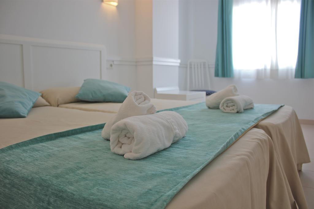 Hostal Brisa Marina Port de Alcudia  Exteriör bild
